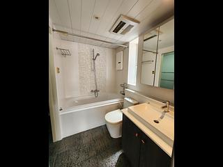 Quarry Bay - Mount Parker Lodge 09