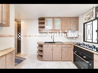 Mid Levels West - Realty Gardens 16