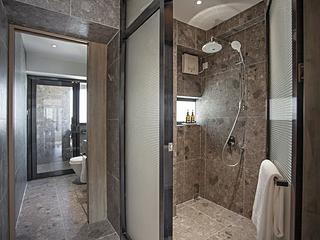 Sai Ying Pun - 111, High Street 08