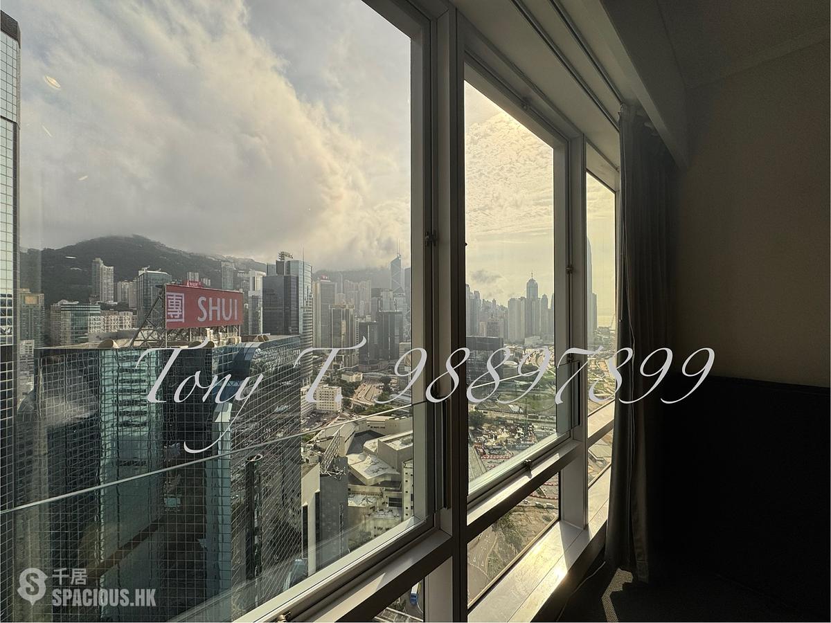 Wan Chai - Convention Plaza Apartments 01