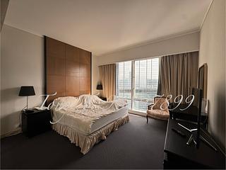 Wan Chai - Convention Plaza Apartments 04