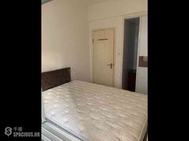 Sai Ying Pun - Lap Poon Building 09