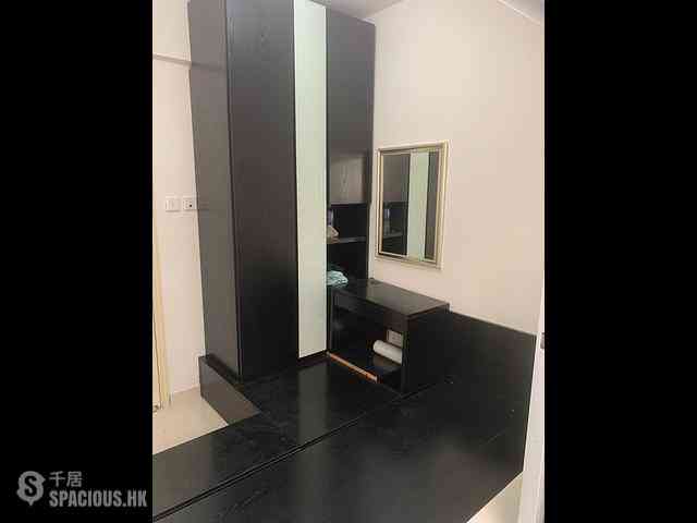 Sai Ying Pun - Lap Poon Building 13