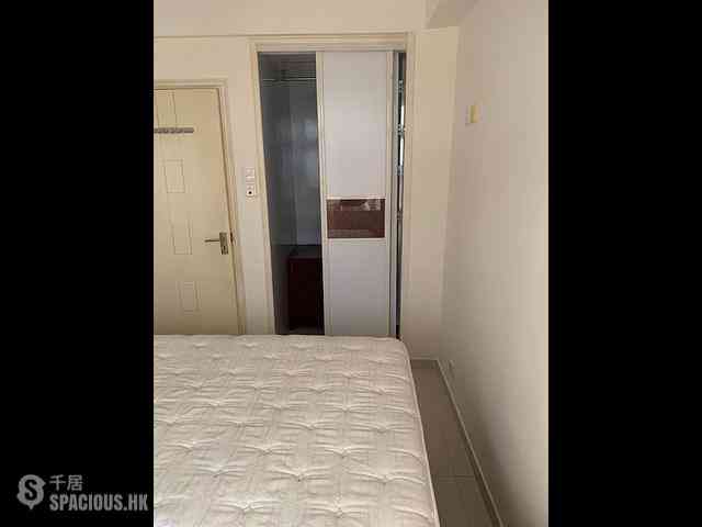 Sai Ying Pun - Lap Poon Building 14