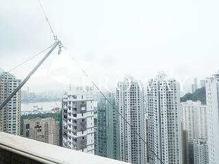 Tai Hang - Carnation Court 02