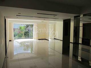 Shouson Hill - Goldson Place 02