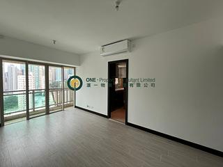 Sai Ying Pun - Centre Place 02