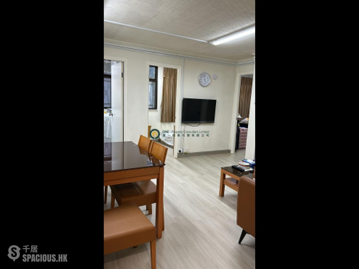 Sai Ying Pun - Po Fung Building 01