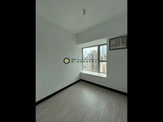 Sai Ying Pun - Centre Place 09