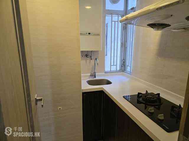 Wan Chai - Causeway Centre Block B 07