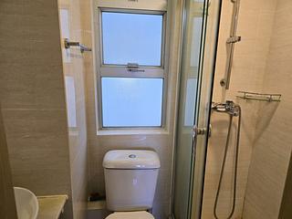 Wan Chai - Causeway Centre Block B 08