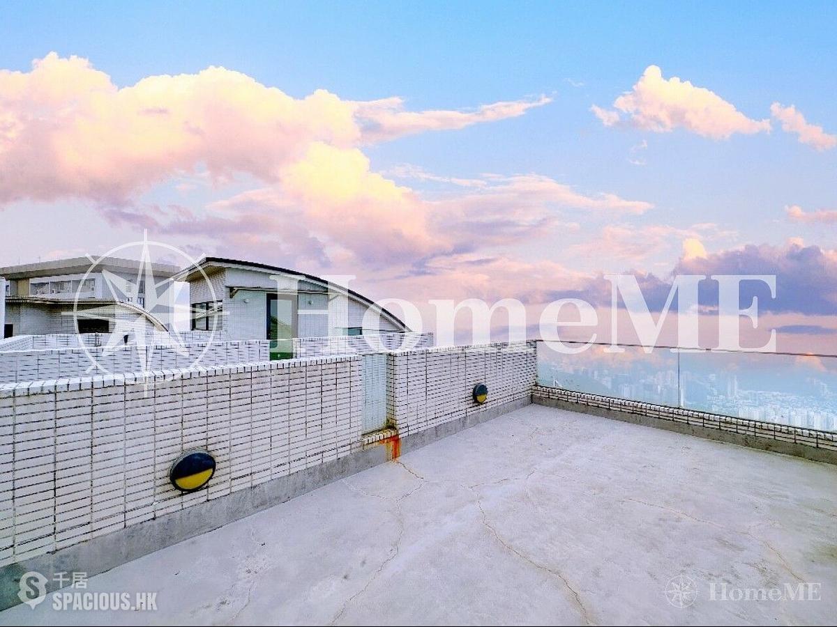 The Peak - Sunshine Villa 01