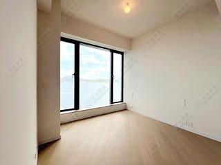 Ap Lei Chau - The Corniche Tower 6 13