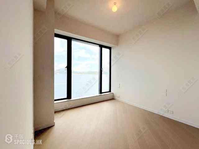 Ap Lei Chau - The Corniche Tower 6 13