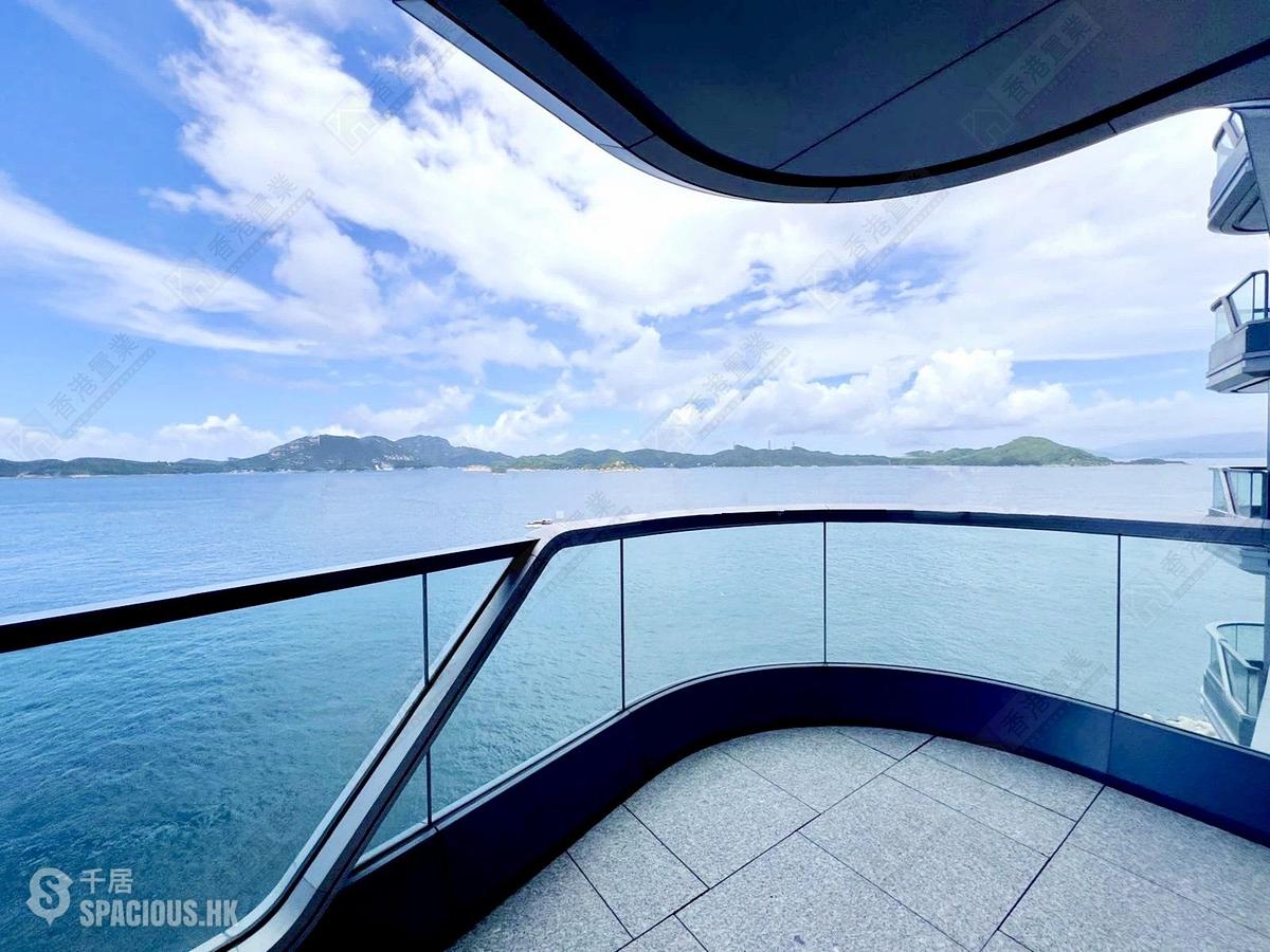 Ap Lei Chau - The Corniche Tower 6 01