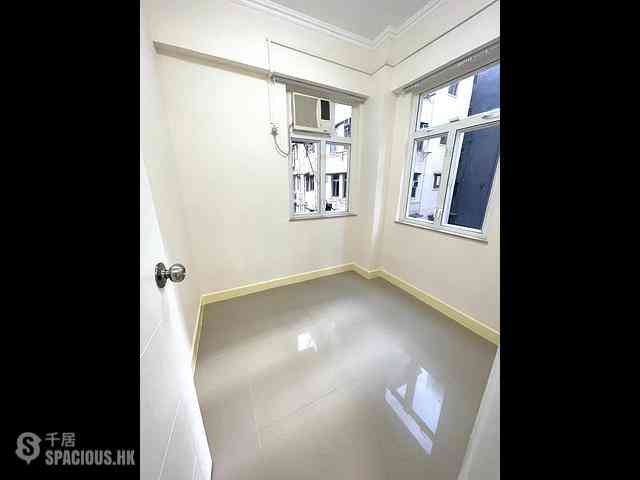 Causeway Bay - 51-53, King's Road 04