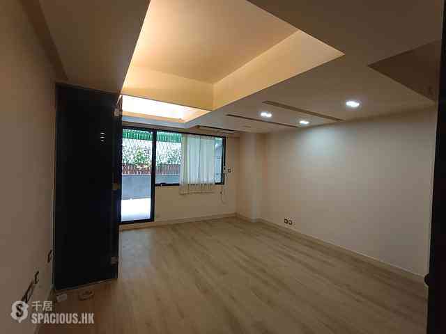 Causeway Bay - Malahon Apartments 01