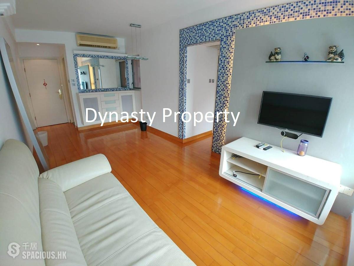 Sheung Wan - Queen's Terrace 01