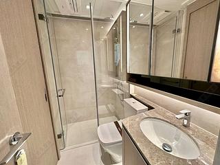Wong Chuk Hang - The Southside Phase 1 Southland Tower 1A 04
