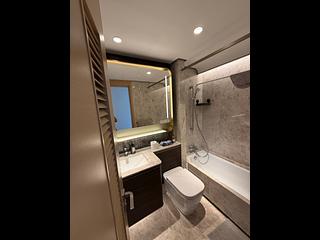 Wong Chuk Hang - The Southside Phase 2 La Marina Tower 1A 08
