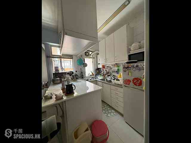 Wan Chai - Hay Wah Building Block A 03