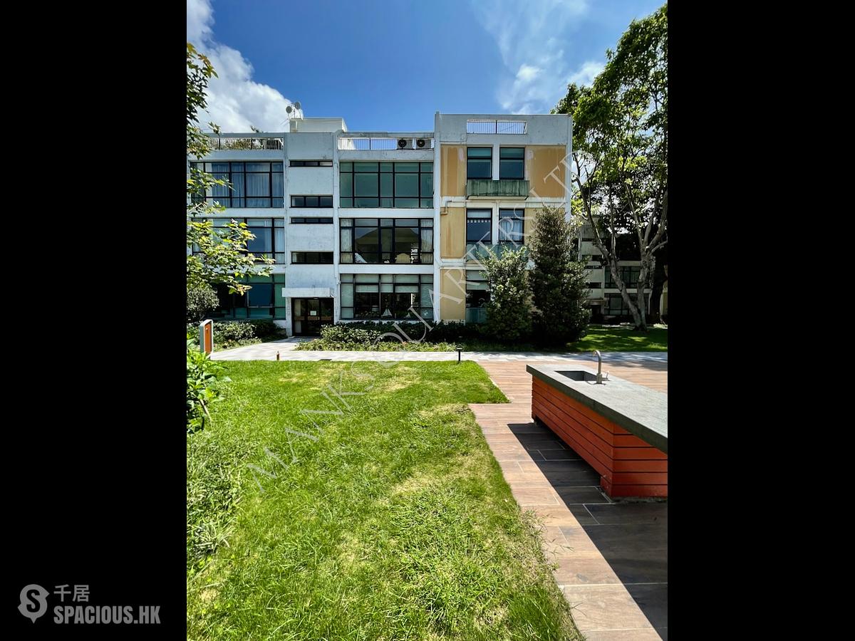 Shouson Hill - Country Villa 01