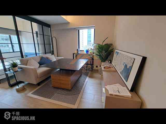 Central - 108-110, Wellington Street 01