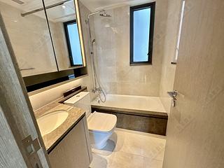 Wong Chuk Hang - The Southside Phase 1 Southland Tower 2B 07