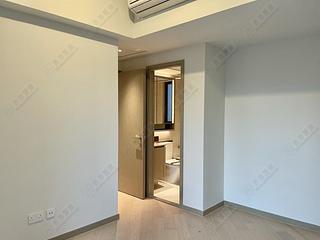 Wong Chuk Hang - The Southside Phase 1 Southland Tower 2B 12