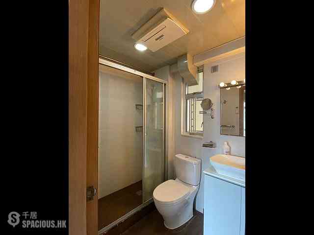 Sai Wan Ho - Lei King Wan Sites B Block 5 Yat Sing Mansion 05