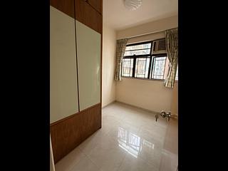 Kennedy Town - Luen Hong Apartments 04