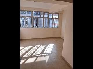 Quarry Bay - Lai Wah Mansion 02
