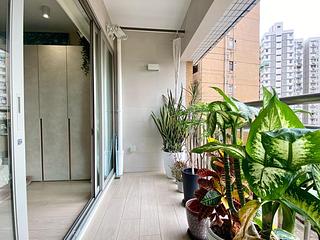 Pok Fu Lam - Baguio Villa Block 25 10