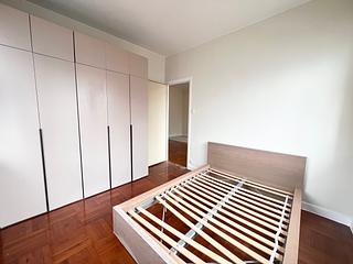 Braemar Hill - Coral Court 04
