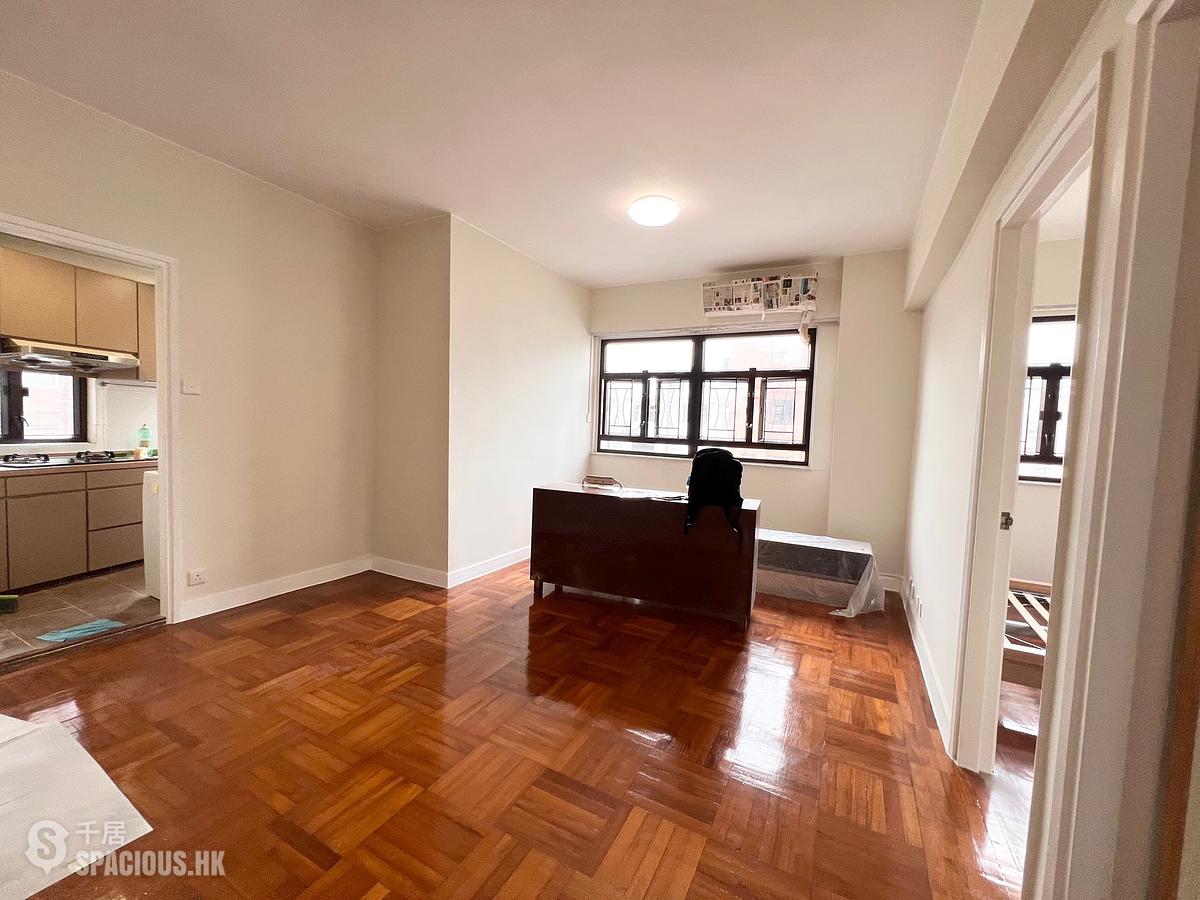 Braemar Hill - Coral Court 01