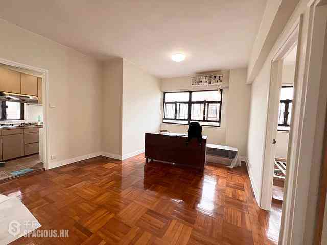 Braemar Hill - Coral Court 01