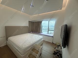 West Kowloon - Sorrento Phase 2 Block 1 13