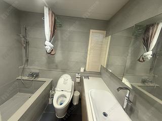 West Kowloon - Sorrento Phase 2 Block 1 16