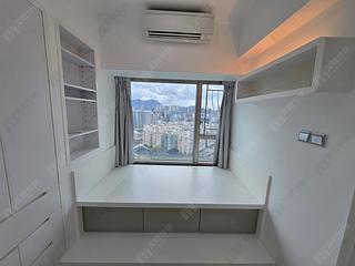 West Kowloon - Sorrento Phase 1 Block 3 04