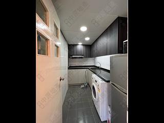 Mid Levels Central - Vantage Park Block 1 02