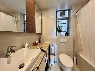 West Kowloon - Sorrento Phase 1 Block 3 07