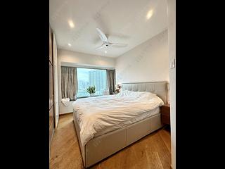West Kowloon - Sorrento Phase 1 Block 3 08