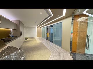 Admiralty - Lippo Centre - Tower 2 11