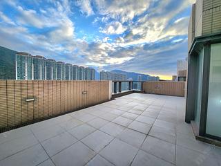 Tung Chung - The Visionary Tower 8 10