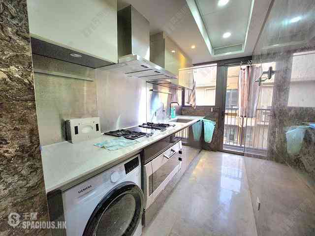 Tung Chung - The Visionary Tower 8 12