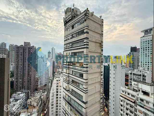 Soho - Centrestage 01