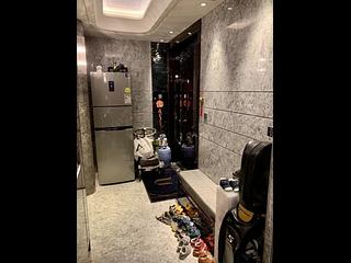 Ho Man Tin - Ultima Phase 2 Tower 2 18