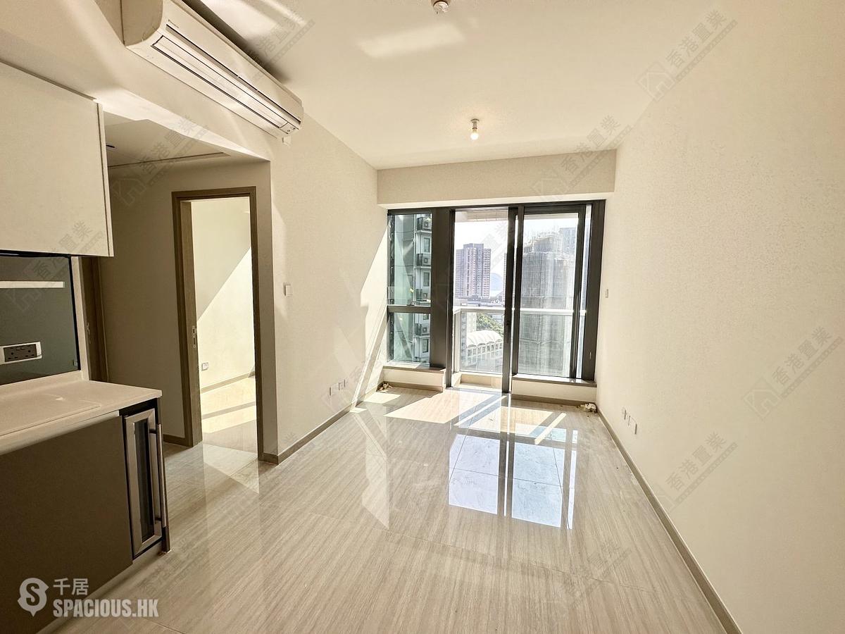 Wong Chuk Hang - The Southside Phase 1 Southland Tower 2B 01