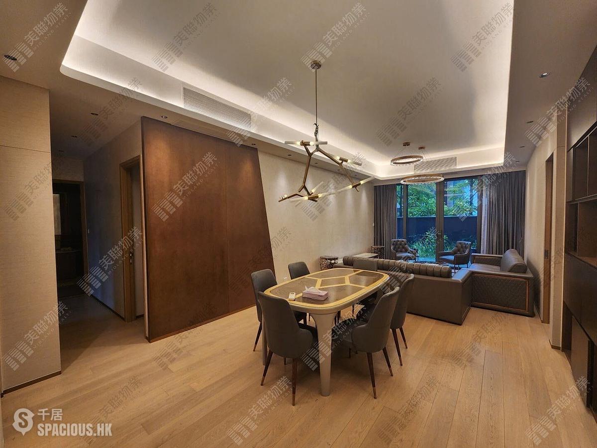 Gold Coast / So Kwun Wat - The Bloomsway The Terrace House 10 01