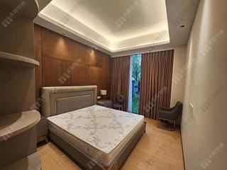 Gold Coast / So Kwun Wat - The Bloomsway The Terrace House 10 08